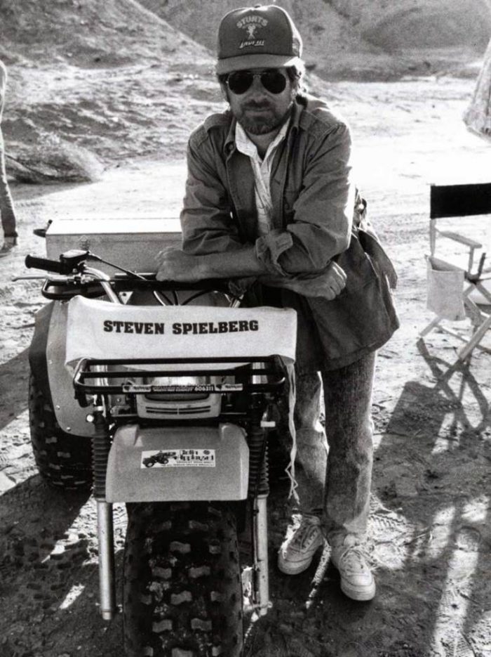 Steven Spielberg sur le tournage d'Indiana Jones et la dernières croisade
