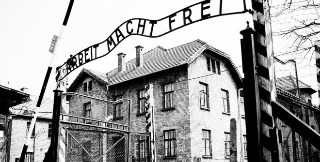 Portail d'Auschwitz